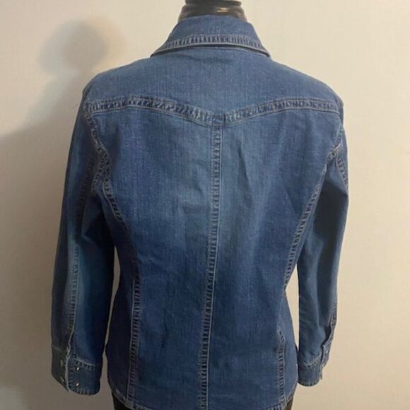 Chico's Platinum snap closure denim jacket, size 2/12 - Picture 3 of 4
